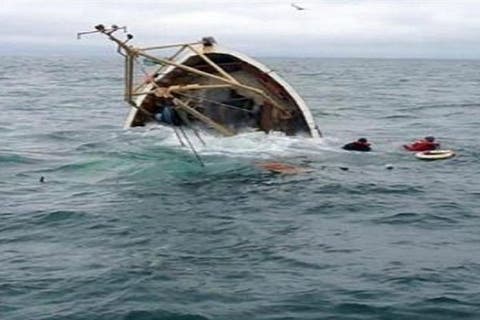 الداخلة.. انتشال جث.ث 10 بحارة وإنقاذ 5 آخرين إثر حادث غرق سفينة صيد