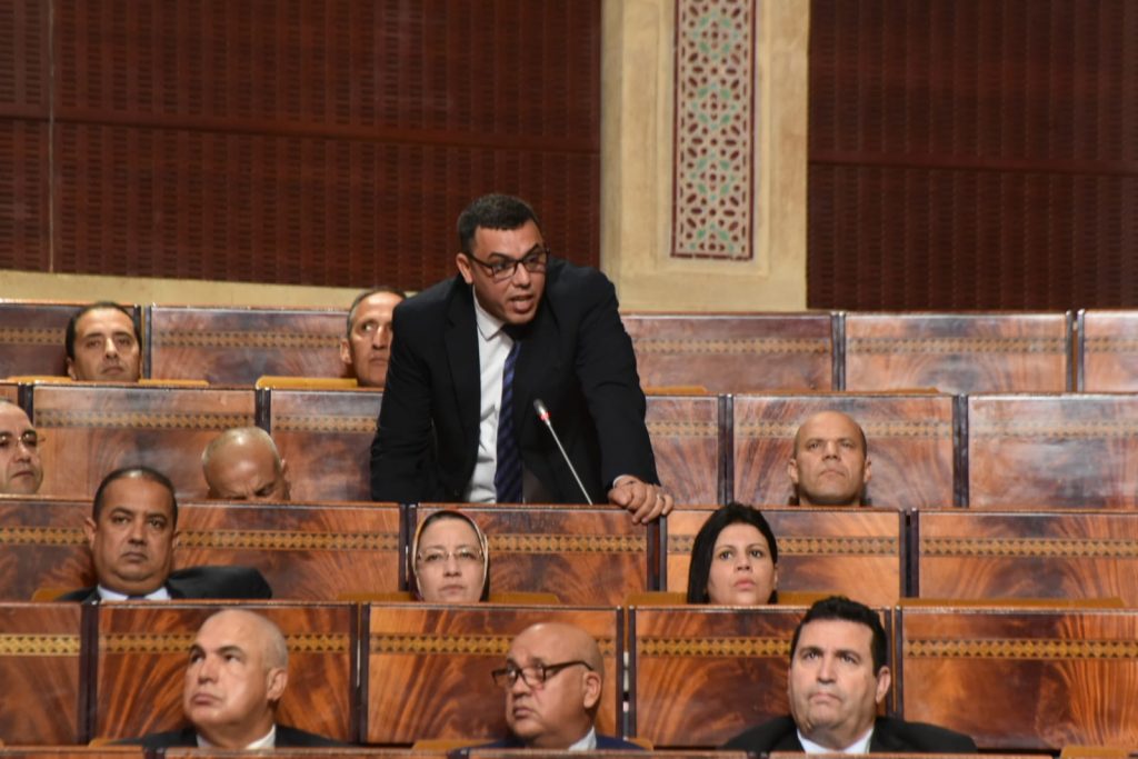 معاناة الطلبة بشأن معادلة الشهادات الأجنبية” تصل البرلمان"