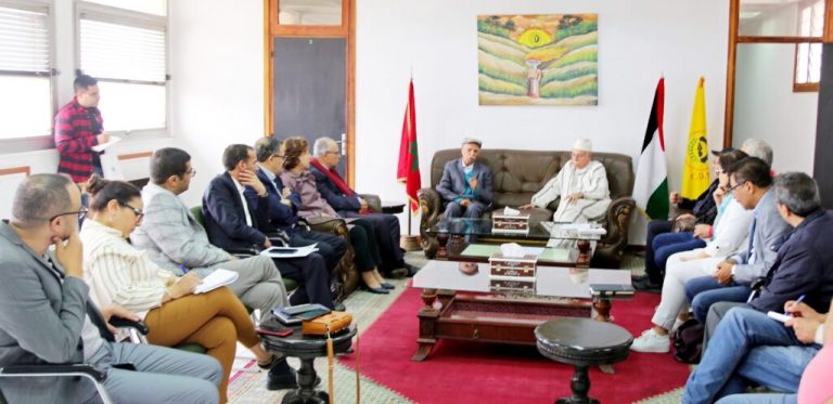 "التقدم والاشتراكية" و"كونفدرالية الشغل" يناقشان أزمة الغلاء