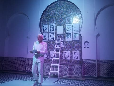 جاكوب الفنان یعید روحي جده وأمه للمدینۃ العتیقۃ للدار البیضاء