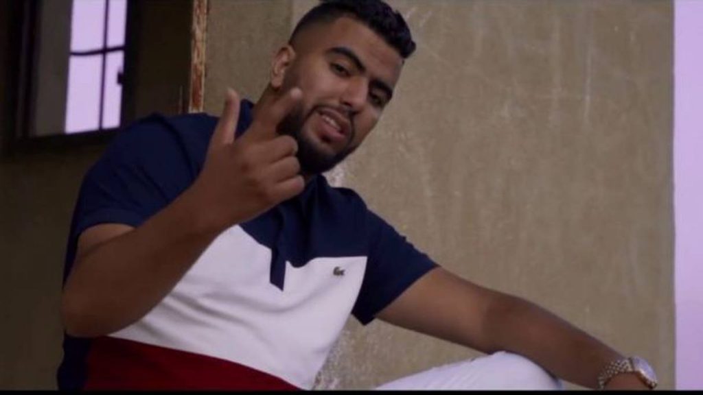 أمام الجمهور.. فاتي جمالي تحرج "البنج" والأخير يرد