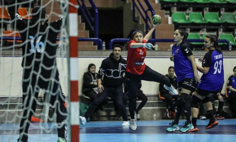 ممثل كرة اليد المغربية في كأس الأندية النسوية يتذيل ترتيب البطولة القارية
