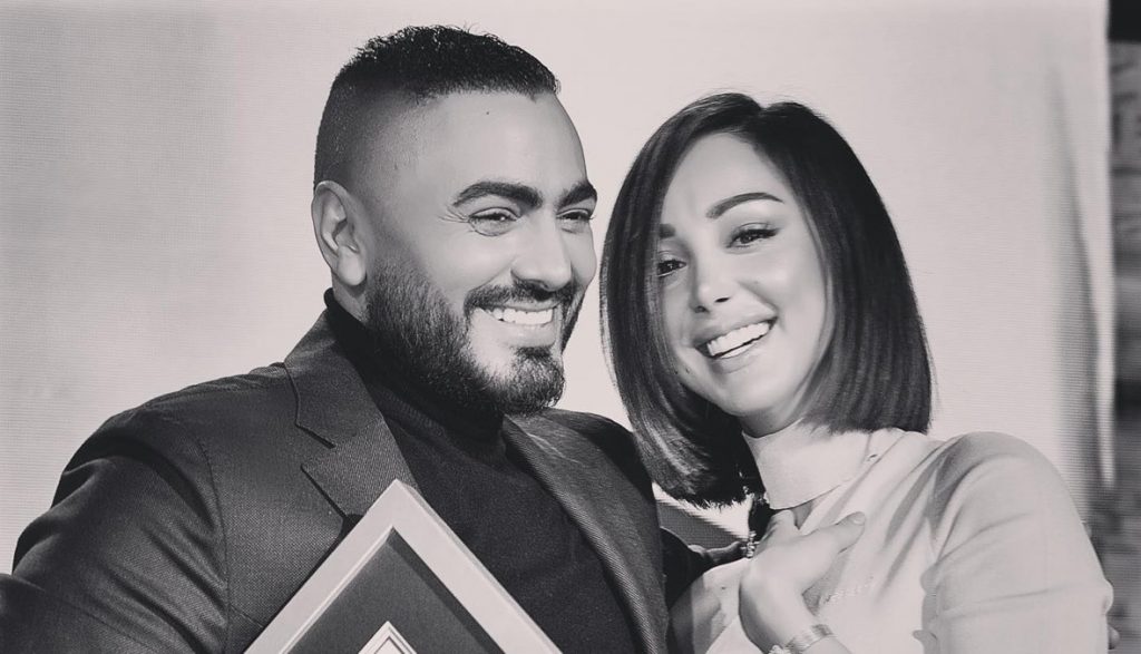 رغم الانفصال..بسمة بوسيل تواصل دعم تامر حسني