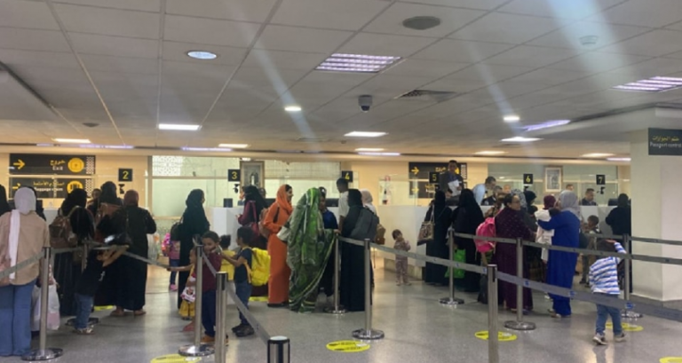 الجامعة العربية تشيد بجهود دول ضمنها المغرب في إجلاء الرعايا من السودان