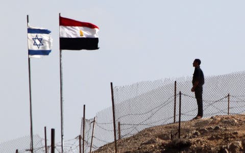مقتـ..ـل جنود إسرائيليين ورجل أمن مصري في تبادل إطلاق نار على الحدود بين البلدين