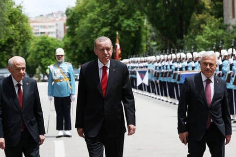 أردوغان يؤدي اليمين الدستورية تحت قبة البرلمان التركي