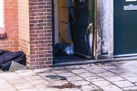 هولندا.. 3 انفجارات متتالية تستهدف مداخل منازل