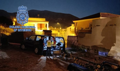 إسبانيا.. إيقاف 4 جزائريين متهمين بتهريب المهاجرين