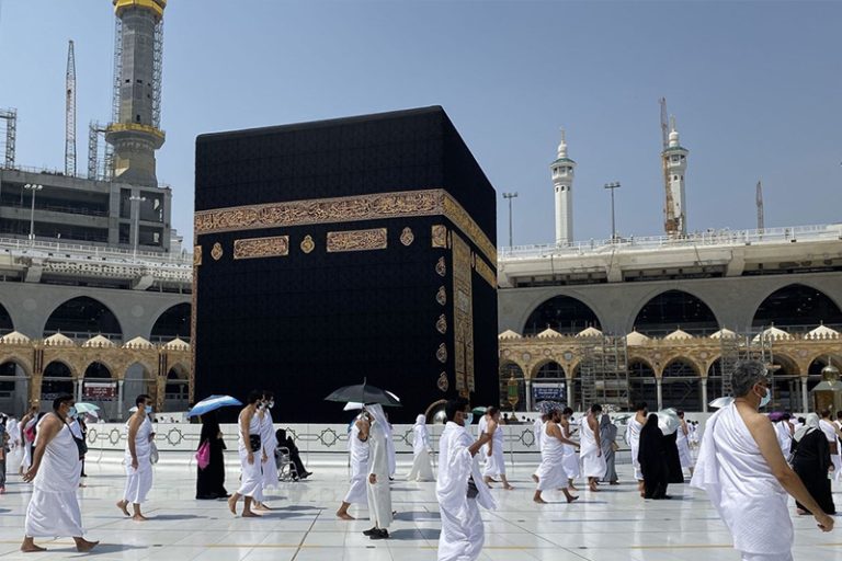 السعودية.. منع حاملي تأشيرة الزيارة من دخول مكة خلال الحج