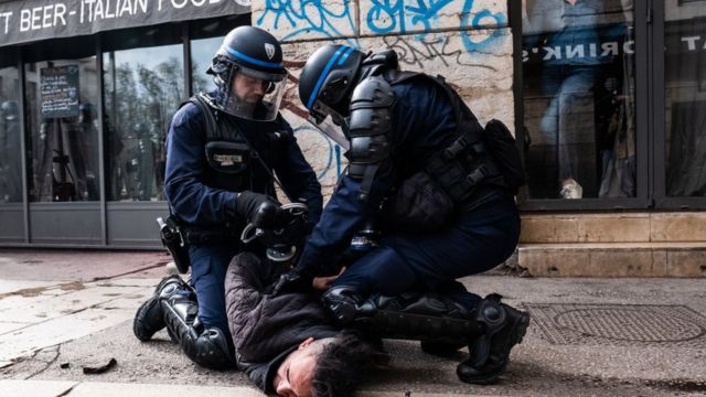 في خامس أيام الاحتجاجات.. توقيف 719 شخصا في فرنسا