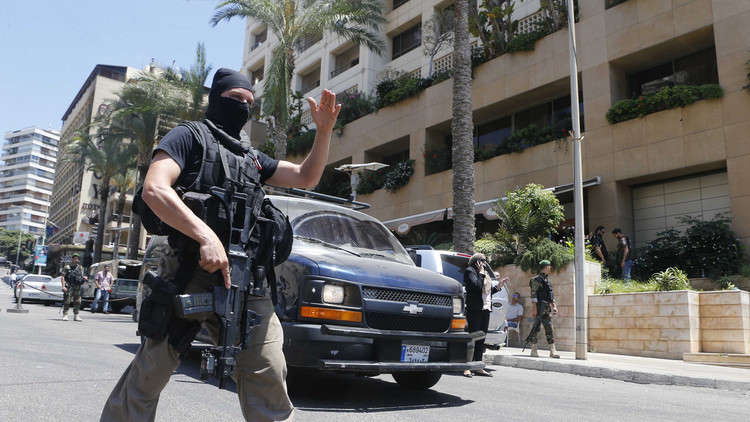 لبنان.. قت.يل وجرحى في إطلاق نار على مصلين أمام مسجد