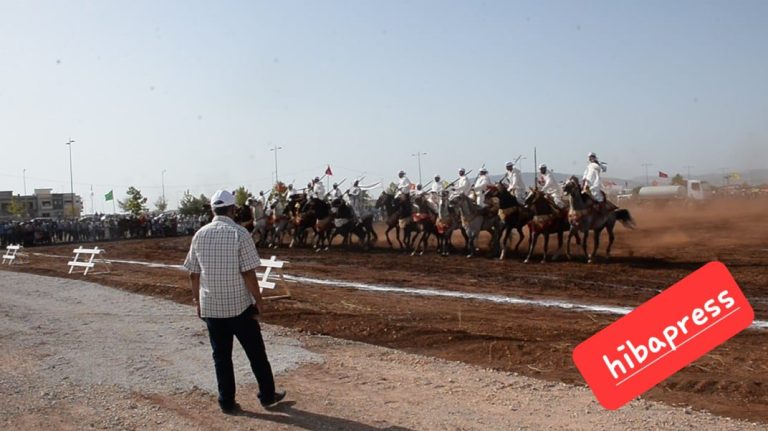 نجاح باهر و حضور جماهيري غفير في مهرجان التبوريدة بجماعة عين الشقف