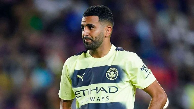 مانشستر سيتي يوافق على بيع رياض محرز للأهلي السعودي