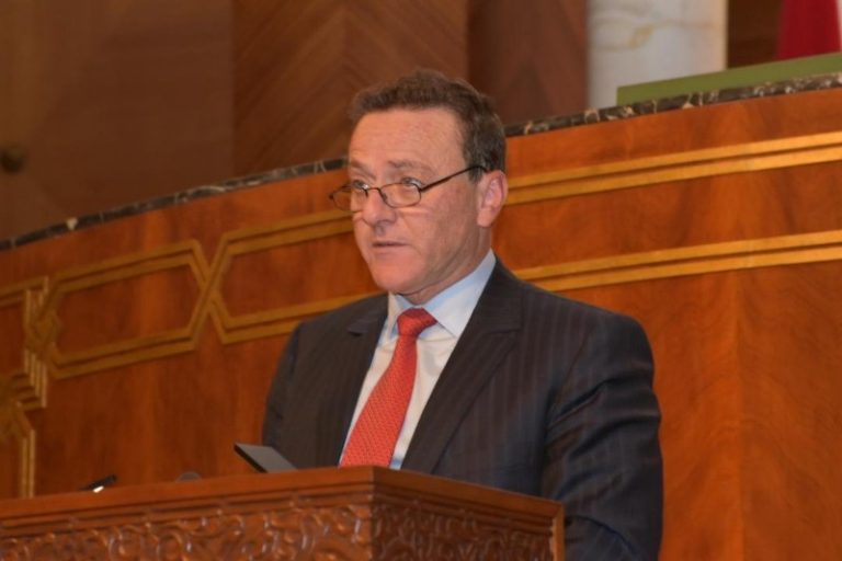 وزير النقل: المغرب منخرط في تحسين مستوى السلامة الجوية