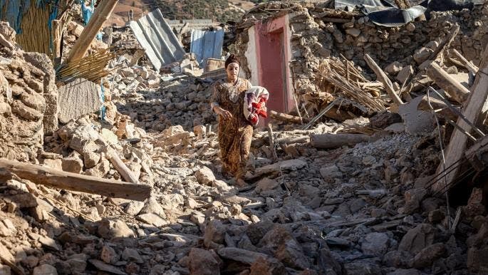 هذه حقيقة منع إيصال المساعدات إلى المناطق المتضررة من” زلزال الحوز”