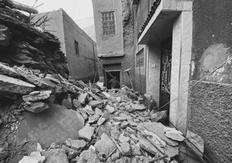 المفوضية الأوروبية: "زودنا المغرب بصور الأقمار الصناعية للمناطق المتضررة"