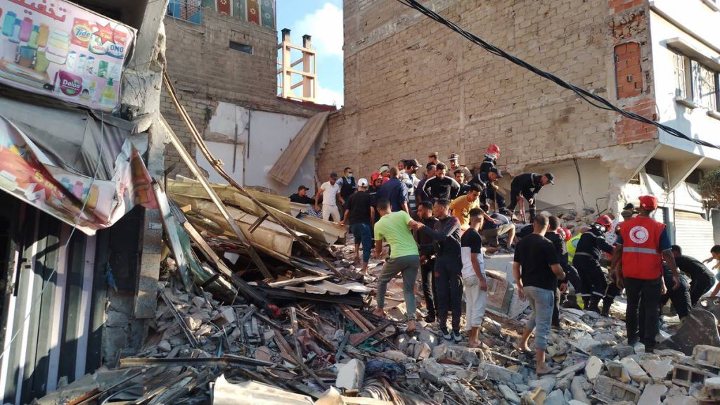 سقوط عمارة في حي الفرح بالدار البيضاء