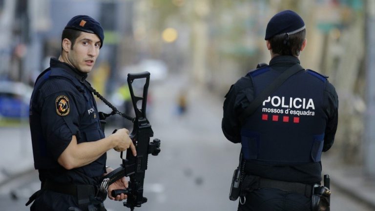 اسبانيا ..الشرطة الدولية توقف مغربي قــ..ـتل قاصرا بسبب عنزة بالناظور