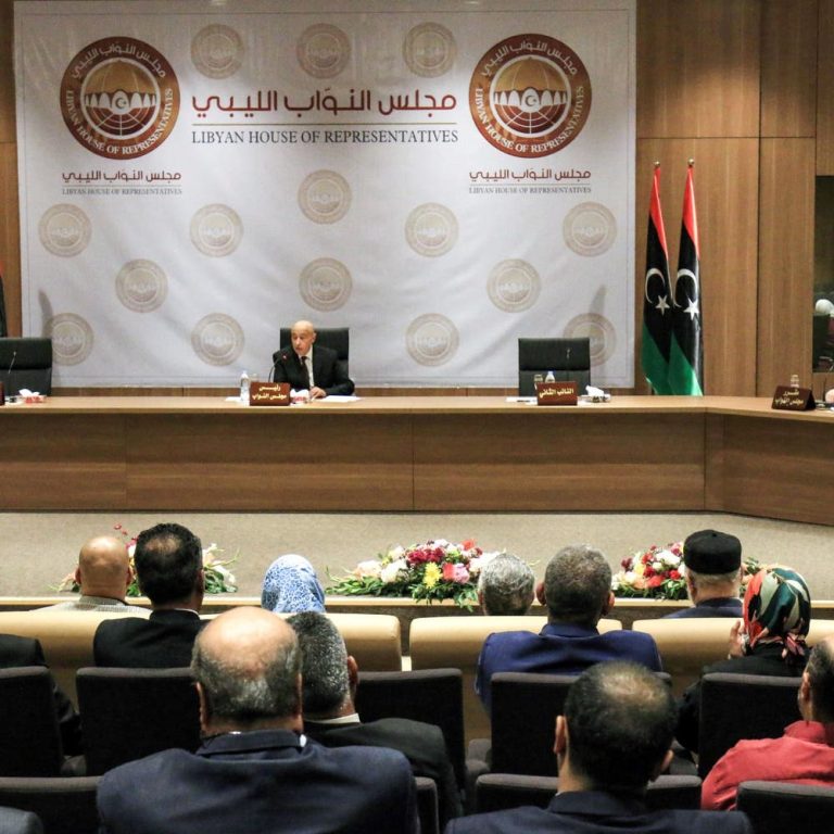 البرلمان الليبي يدعو لوقف تصدير النفط للدول الداعمة لإسرائيل