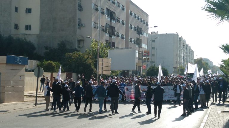 فاس..مسيرة حاشدة للأساتذة ضد "النظام الأساسي"