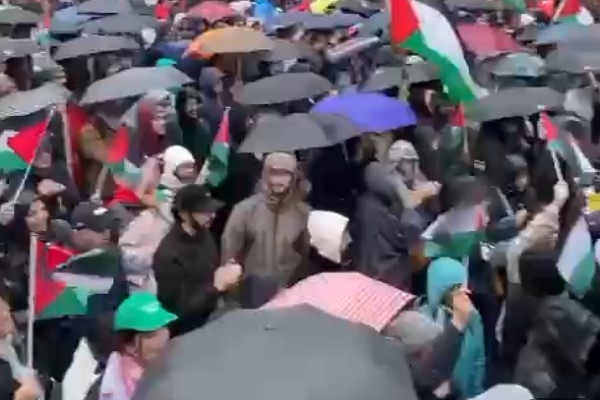 فرنسا.. مظاهرات حاشدة في باريس تضامنا مع غزة