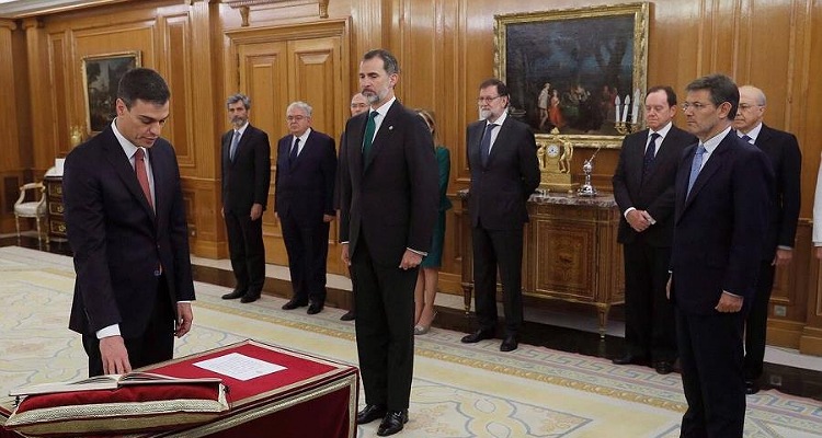 إسبانيا.. سانشيز يؤدي اليمين أمام الملك فيليبي السادس