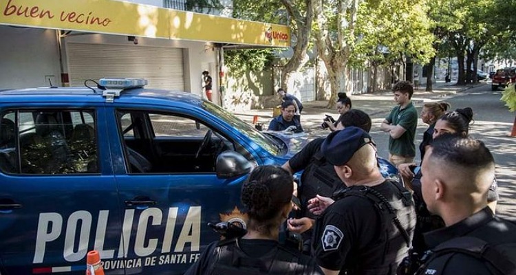 إطلاق نار في سطو مسلح على عائلة زوجة ميسي بالأرجنتين
