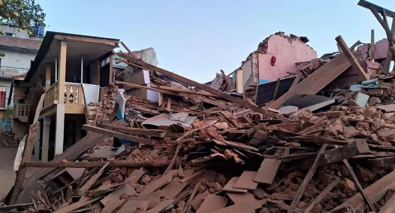 "دعم" إعادة بناء المنازل المتضررة من الزلزال بورزازات