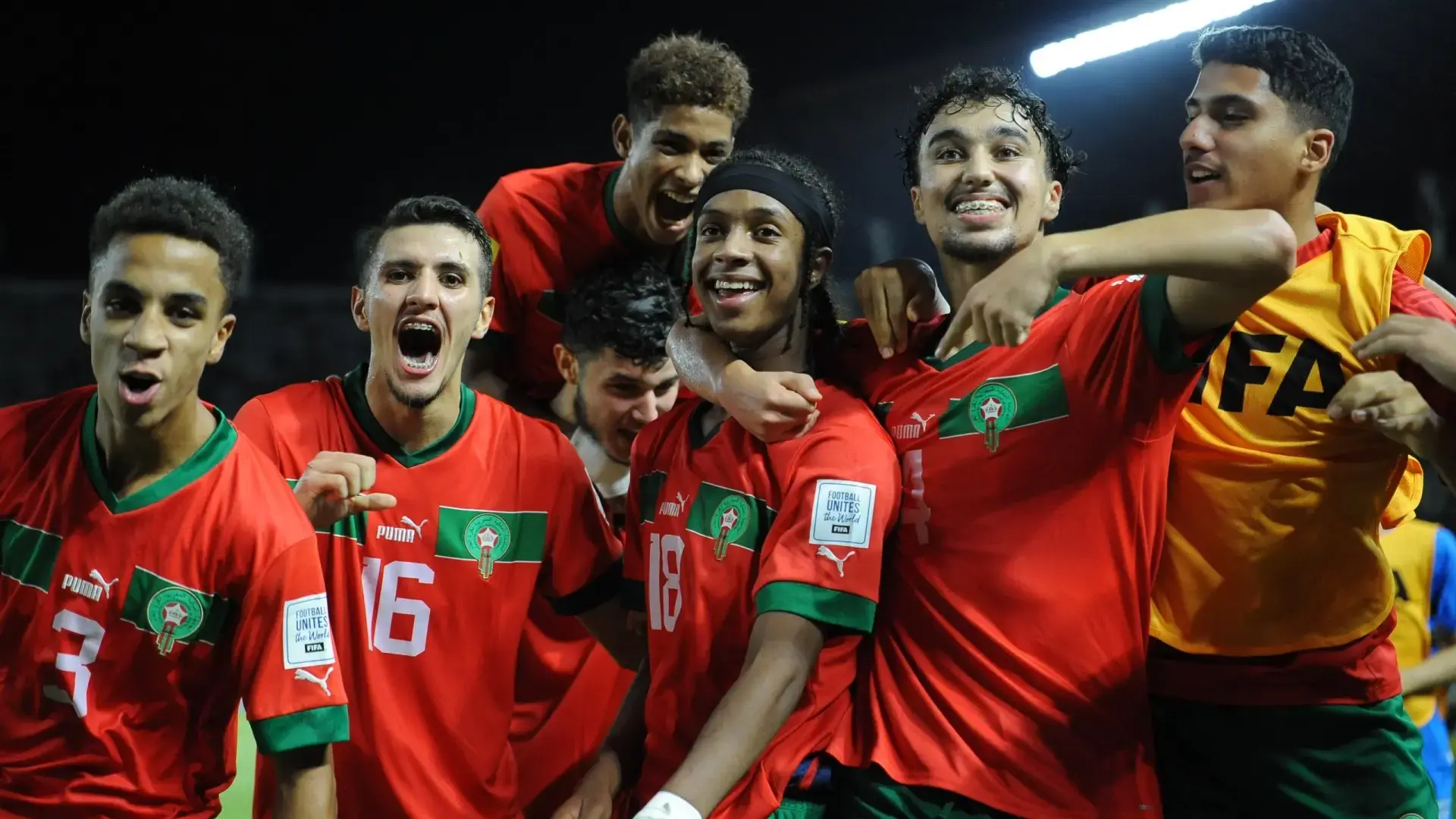 الكشف عن الطاقم التحكيمي لمباراة المغرب ضد مالي في مونديال الفتيان