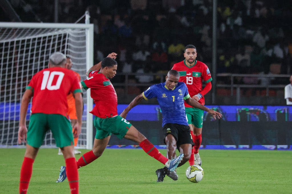 المنتخب المغربي يعود بنقاط الفوز من تنزانيا في تصفيات “مونديال 2026”