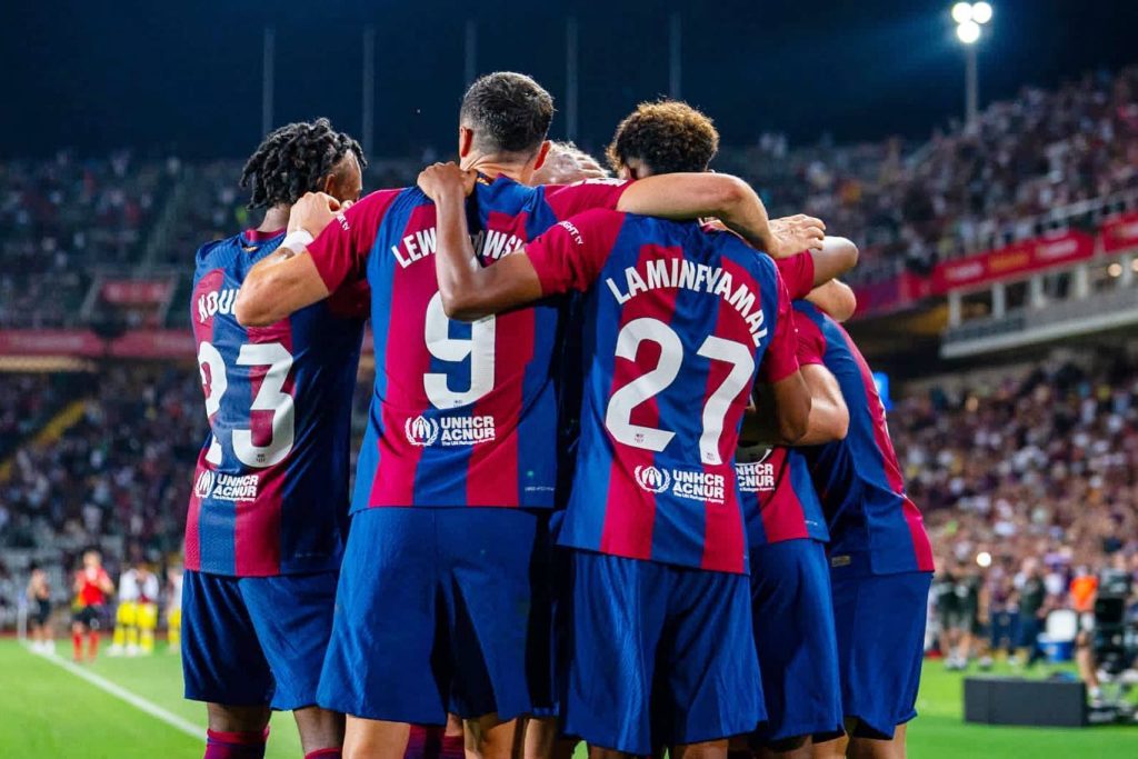 برشلونة يرحّب برحيل نجمه إلى الدوري الإنجليزي