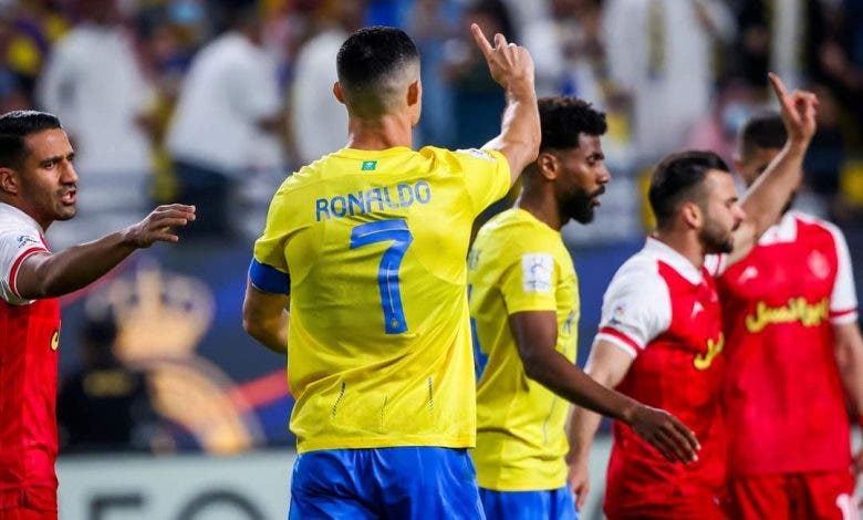 رونالدو يطالب الحكم بعدم احتساب ركلة جزاء لفريقه في دوري أبطال آسيا