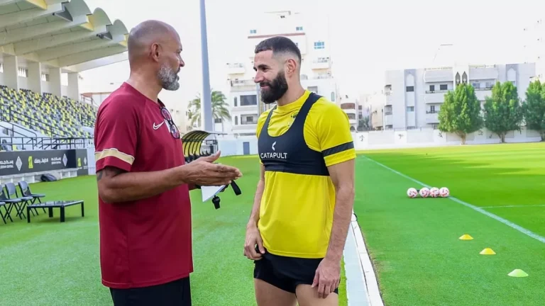 شجار حاد بين بنزيما ومدرب إتحاد جدة السعودي