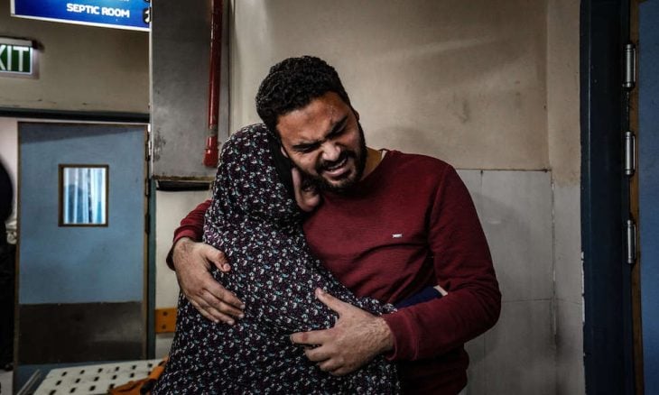 20 شهيدا في قصف إسرائيلي على المدنيين أمام مستشفى