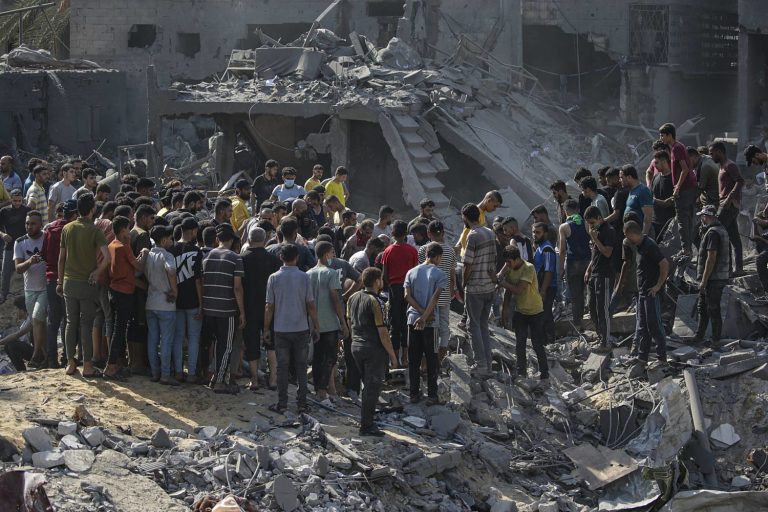 هيومان رايتس: إسرائيل تستخدم تجويع المدنيين كسلاح في غزة