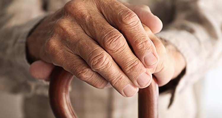 دراسة: العيش في منزل "للكراء" يُسَرِّعُ شيخوخة الإنسان