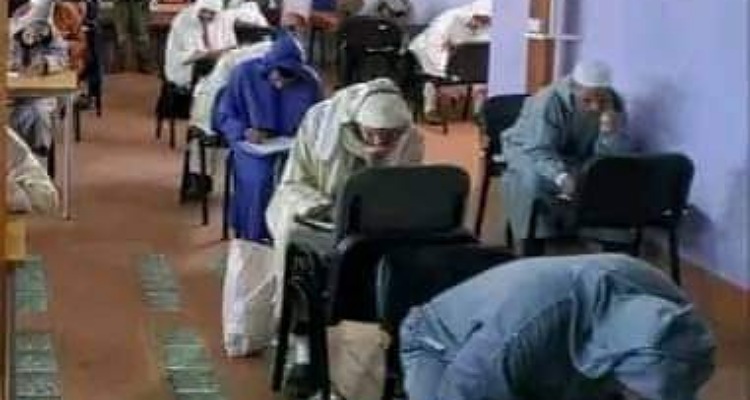 صورة لاجتياز فقهاء امتحانات ممارسة الإمامة بالصويرة تثير استياء النشطاء