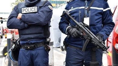 Photo of فرنسا.. اعتقال 5 أشخاص بتهمة التخطيط لهجمات إر.هابية
