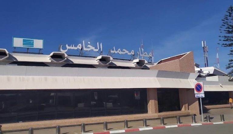 عقد الحكومة و"لارام" يتيح ربط مطار البيضاء بوجهات جديدة