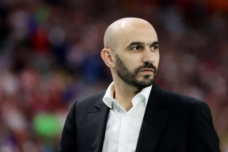 الركراكي يستعد للإعلان عن القائمة النهائية لأسود الأطلس في كأس أفريقيا