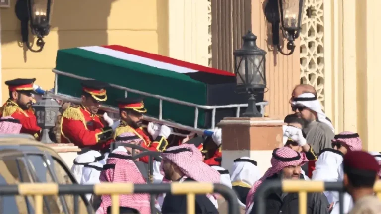 بدء مراسم تشييع جنازة أمير الكويت الراحل نواف الأحمد الصباح