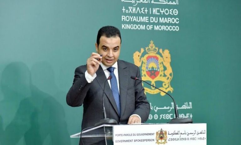 الحكومة تعد بمراجعة الضريبة عن الدخل السنة المقبلة