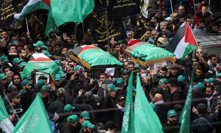 لبنان.. الآلاف يشيّعون العاروري ورفيقيه في العاصمة بيروت