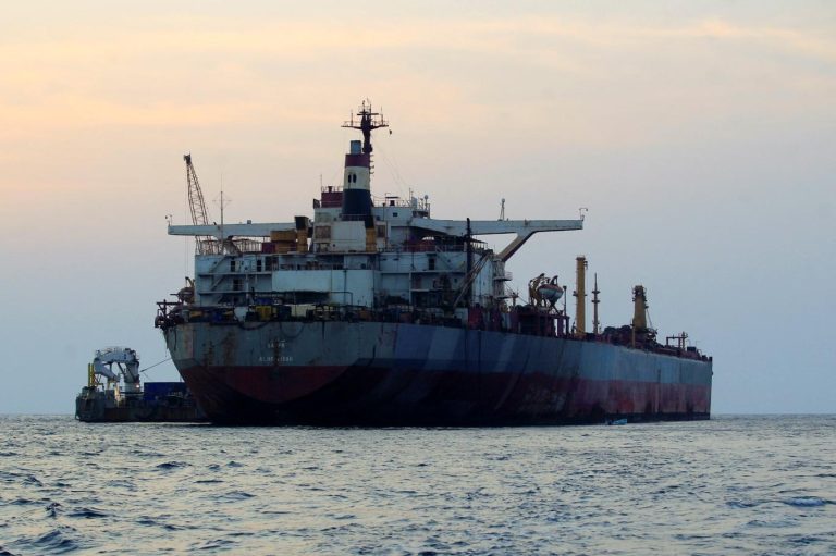 هل ترتفع أسعار المحروقات في المغرب بعد هجوم الحوثيين على ناقلات النفط؟