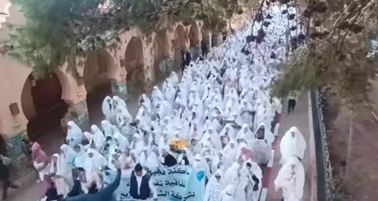 بـ"الحايك".. نساء فجيج تخرجن للاحتجاج ضد "خوصصة" قطاع الماء والكهرباء