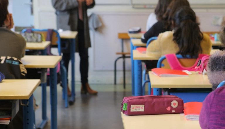 البيضاء : مديرة مدرسة "تصفع " أستاذ ونيابة التعليم توضح