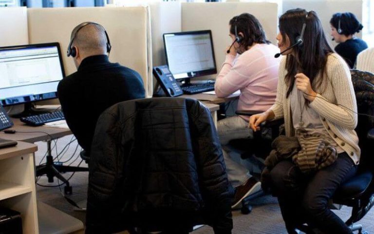 المقاولات الناشئة في الرقمنة تستفيد من الدعم عبر تفويت الصفقات العمومية لها