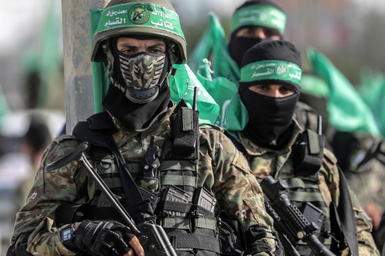 القسّام..إذا استمرت الحرب فتوقعوا مقتل جميع الأسرى بالقصف