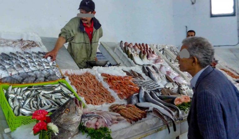 أسعار الأسماك و فواكه البحر تنخفض بأسواق الجملة