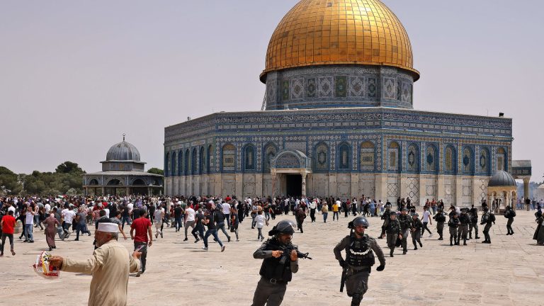 واشنطن تحث إسرائيل على السماح بوصول المصلين إلى المسجد الأقصى برمضان